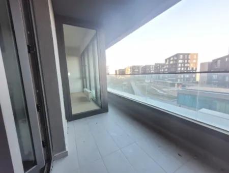 Boş Krediye Uygun İncek Loft Satılık 2,5+1 Peyzaj Manzaralı Kiracısız 2.Kat Daire