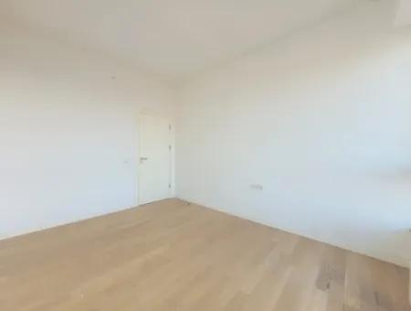 Boş İncek Loft Satılk 3+1 Şehir Manzaralı 10.Kat Daire