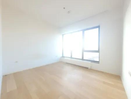 Boş İncek Loft Satılk 3+1 Şehir Manzaralı 10.Kat Daire