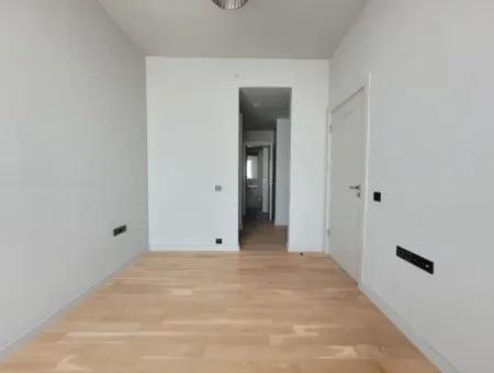 İncek Loft Kiralık  1+1 Şehir Manzaralı 20.Kat Daire