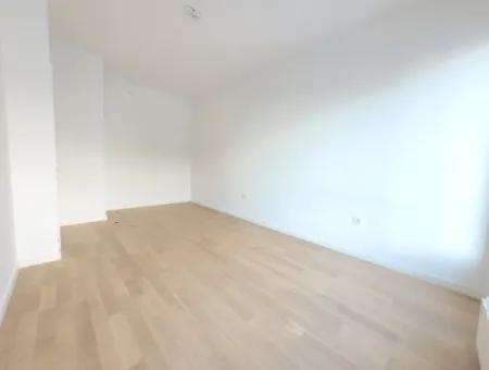 Boş İncek Loft Satılık 3+1 Bahçe Dubleksi Şehir Manzaralı Daire