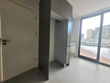 Boş İncek Loft Satılık 3+1 Bahçe Dubleksi Şehir Manzaralı Daire
