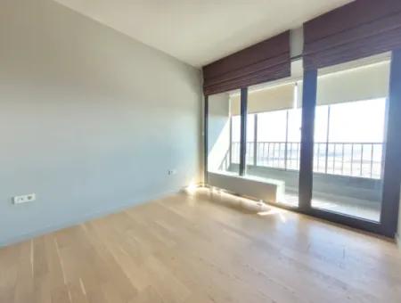 Boş İncek Loft Kiralık  1+1 Göl Manzaralı 11.Kat Daire