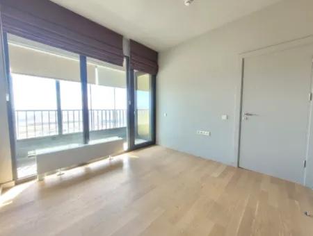 Boş İncek Loft Kiralık  1+1 Göl Manzaralı 11.Kat Daire