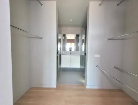 Boş İncek Loft Kiralık  1+1 Göl Manzaralı 3.Kat Daire
