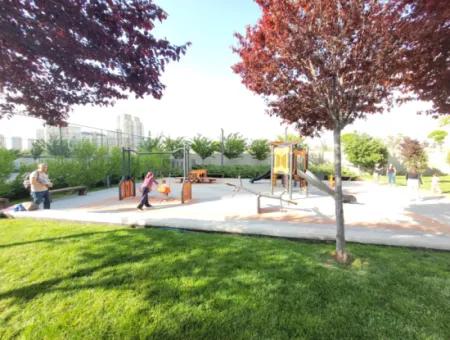 Kiralık Beytepe İncek Bulvar Loft Satılık 1+1 45 M² 20.Kat Daire