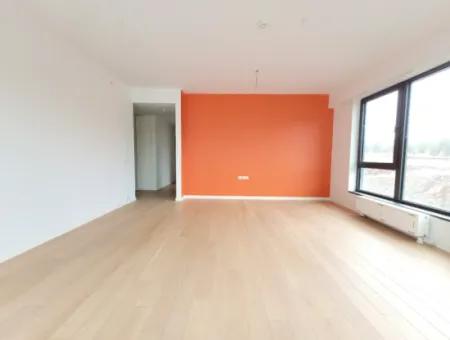 İncek Loft Satılık Teraslı  3+1 Şehir Manzaralı 3.Kat Daire