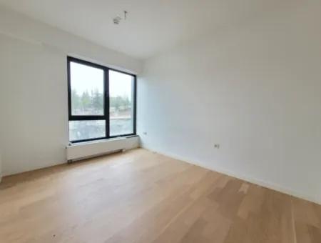 İncek Loft Satılık Teraslı  3+1 Şehir Manzaralı 3.Kat Daire