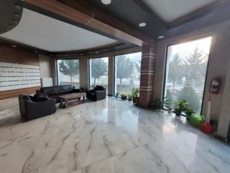 Boş İncek Tek Yapı Venüs Rezidans Eşyalı Kiralı 1+1 Daire Ofis Kızılcaşar Gölbaşı Ankara