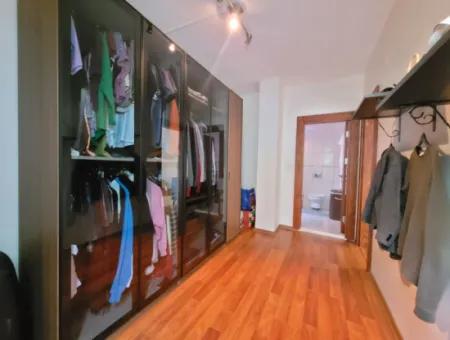 Vatandaşlığa Uygun Bursa Nilüfer Konak Mah. 340 M ² Panoramik Manzaralı Tam Müstakil Dubleks Satılık Villa