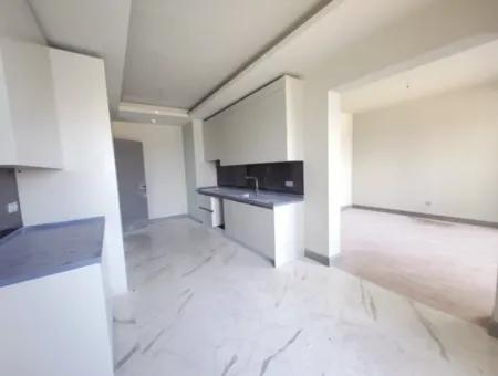 Sıfır Kent İncek Satılık  3+1  Peysaj Manzaralı 124 M² 3.Kat Daire Hacılar Mah. Gölbaşı Ankara