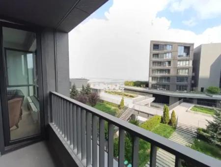 Boş Krediye Uygun Göl Manzaralı İncek Loft Satılık  3+1 Dubleks Peyzaj Manzaralı 2.Kat Daire