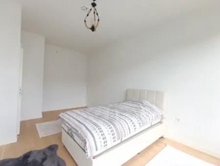 Boş Krediye Uygun Göl Manzaralı İncek Loft Satılık  3+1 Dubleks Peyzaj Manzaralı 2.Kat Daire