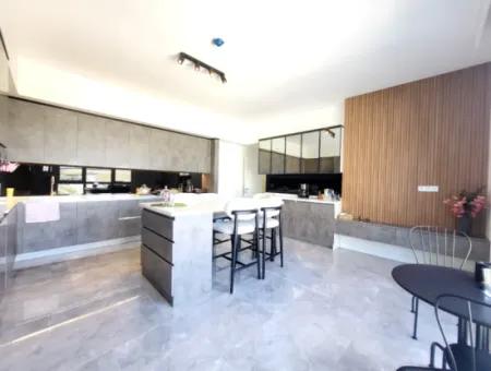 Taşpınar Mah. Faras Panora Lüks Yapılı Satılık 4,5+1 7.Kat Daire Gölbaşı Ankara