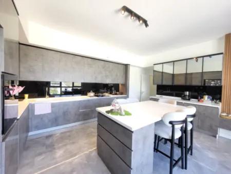 Taşpınar Mah. Faras Panora Lüks Yapılı Satılık 4,5+1 7.Kat Daire Gölbaşı Ankara