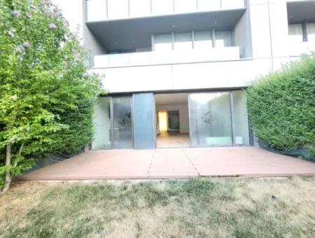 Krediye Uygun Boş İncek Loft Satılık 2,5+1 Peyzaj Manzaralı Bahçe Katı Daire 2 Bahçeli