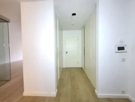 Krediye Uygun Boş İncek Loft Satılık 2,5+1 Peyzaj Manzaralı Bahçe Katı Daire 2 Bahçeli