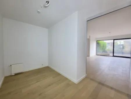 Krediye Uygun Boş İncek Loft Satılık 2,5+1 Peyzaj Manzaralı Bahçe Katı Daire 2 Bahçeli