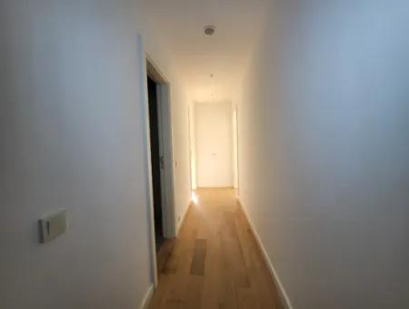 Krediye Uygun Boş İncek Loft Satılık 2,5+1 Peyzaj Manzaralı Bahçe Katı Daire 2 Bahçeli