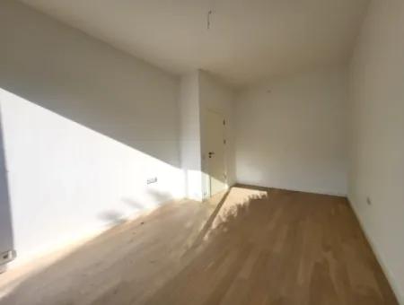 Krediye Uygun Boş İncek Loft Satılık 2,5+1 Peyzaj Manzaralı Bahçe Katı Daire 2 Bahçeli