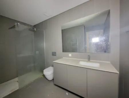 Krediye Uygun Boş İncek Loft Satılık 2,5+1 Peyzaj Manzaralı Bahçe Katı Daire 2 Bahçeli