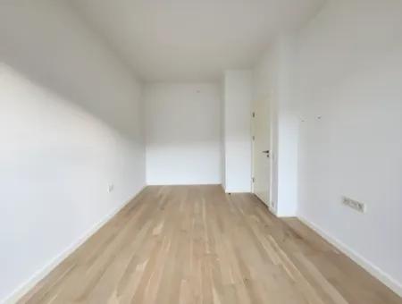 Kiracısız İncek Loft Satılık  2+1 Bahçe Dubleks Şehir Manzaralı Daire