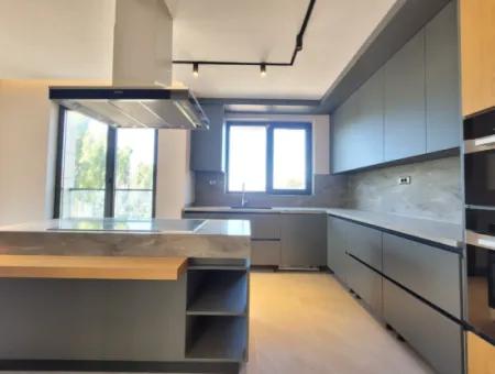 İncek 800 M²  Arsa Da Lüks Dubleks Villa 4+2  İncek Mahallesi Gölbaşı Ankara Türkiye