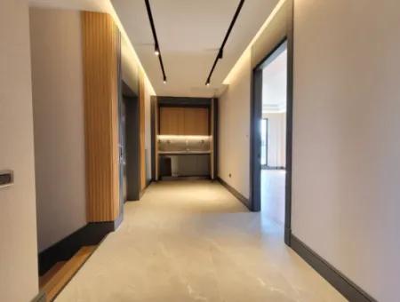 İncek 800 M²  Arsa Da Lüks Dubleks Villa 4+2  İncek Mahallesi Gölbaşı Ankara Türkiye