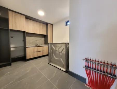 İncek 800 M²  Arsa Da Lüks Dubleks Villa 4+2  İncek Mahallesi Gölbaşı Ankara Türkiye
