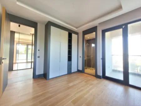 İncek 800 M²  Arsa Da Lüks Dubleks Villa 4+2  İncek Mahallesi Gölbaşı Ankara Türkiye