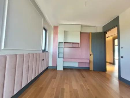 İncek 800 M²  Arsa Da Lüks Dubleks Villa 4+2  İncek Mahallesi Gölbaşı Ankara Türkiye