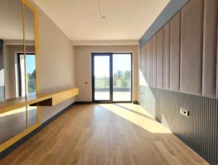 İncek 730 M² Arsa Da Lüks Dubleks Satılık Villa 4+2  İncek Mahallesi Gölbaşı Ankara Türkiye