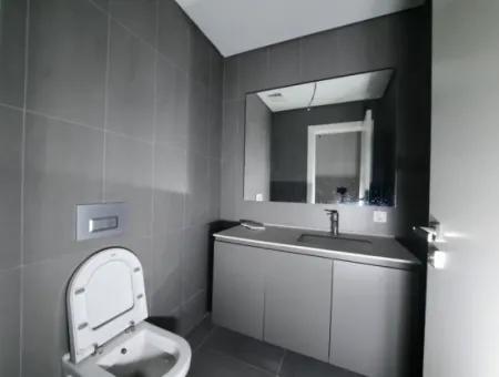 İncek Loft Satılık  4+1  Peyzaj Manzaralı  180 M² 2.Kat Daire