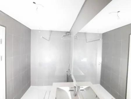 İncek Loft Satılık  4+1  Peyzaj Manzaralı  180 M² 2.Kat Daire