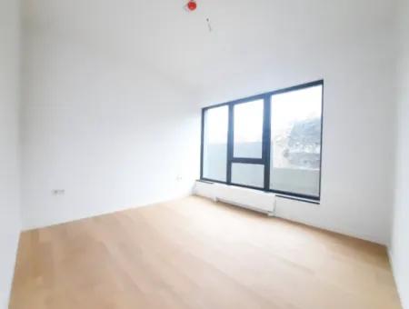İncek Loft Satılık  4+1  Peyzaj Manzaralı  180 M² 2.Kat Daire