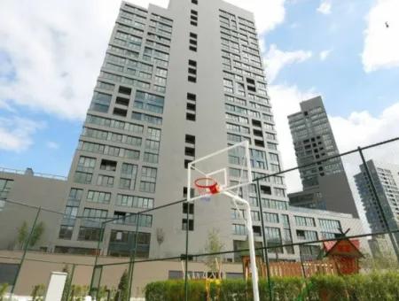 Krediye Uygun İncek Loft Satılık 3+1 Bahçe Dubleksi Peyzaj Manzaralı Daire