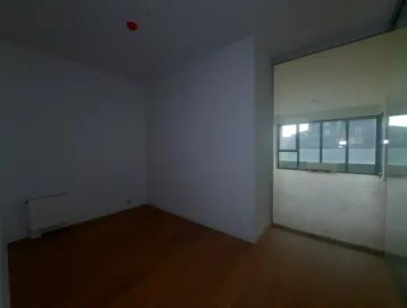 Krediye Uygun İncek Loft Satılık 2,5+1 Peyzaj Manzaralı 1.Kat Daire