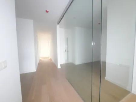 Krediye Uygun İncek Loft Satılık 2,5+1 Peyzaj Manzaralı 1.Kat Daire