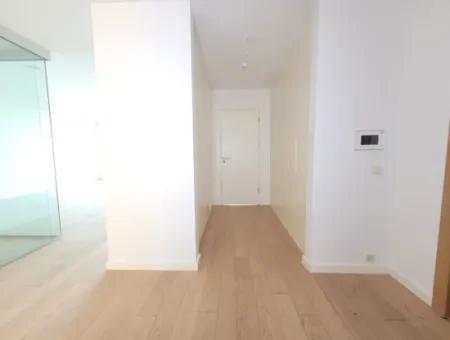 İncek Loft Satılık 2,5+1 Peyzaj Manzaralı 3.Kat Daire