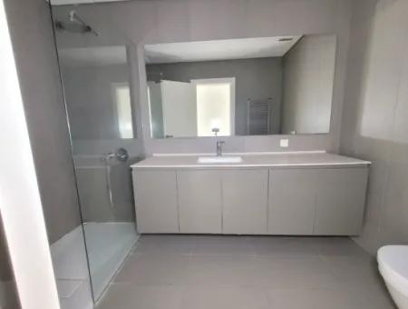 Kiracısız İncek Loft Satılık  5.5+1  Göl Manzaralı 20.Kat Daire