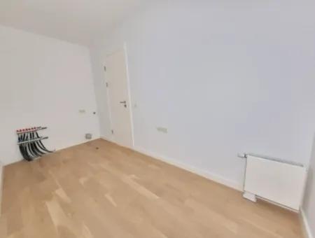 Kiracısız İncek Loft Satılık  5.5+1  Göl Manzaralı 20.Kat Daire