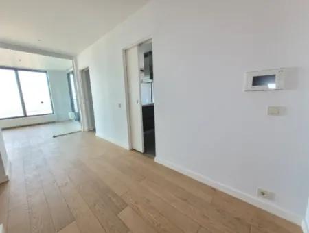 Kiracısız İncek Loft Satılık  5.5+1  Göl Manzaralı 20.Kat Daire