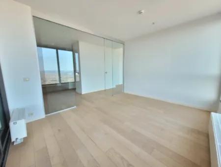 Kiracısız İncek Loft Satılık  5.5+1  Göl Manzaralı 20.Kat Daire