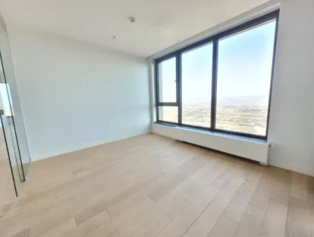 Kiracısız İncek Loft Satılık  5.5+1  Göl Manzaralı 20.Kat Daire