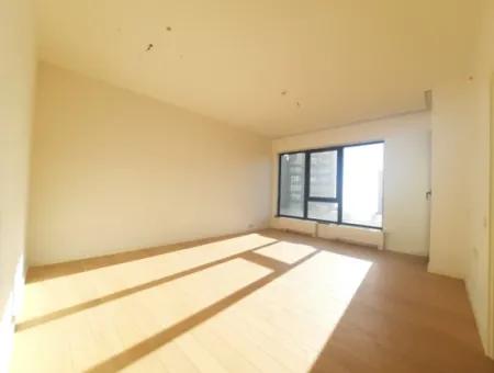 Boş Krediye Uygun İncek Loft Satılık  3+1 Dubleks Peyzaj Manzaralı 2.Kat Daire