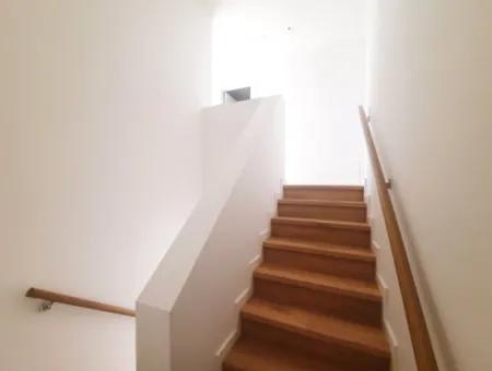 Boş Krediye Uygun İncek Loft Satılık  3+1 Dubleks Peyzaj Manzaralı 2.Kat Daire