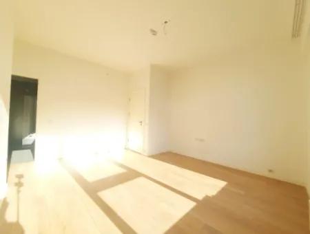 Boş Krediye Uygun İncek Loft Satılık  3+1 Dubleks Peyzaj Manzaralı 1.Kat Daire