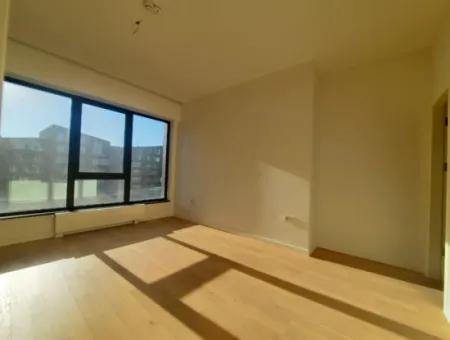 Boş Krediye Uygun İncek Loft Satılık  3+1 Dubleks Peyzaj Manzaralı 1.Kat Daire