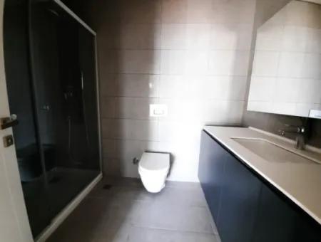 Vatandaşlığa Uygun Beytepe İncek Bulvar Loft Satılık 4+1 17.Kat Park Manzaralı Güney Cephe  Daire