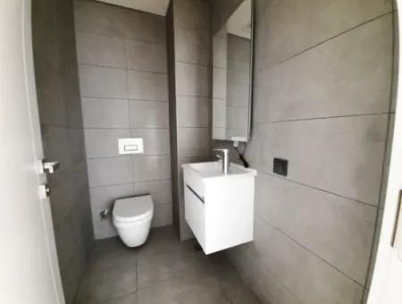 Vatandaşlığa Uygun Beytepe İncek Bulvar Loft Satılık 4+1 17.Kat Park Manzaralı Güney Cephe  Daire